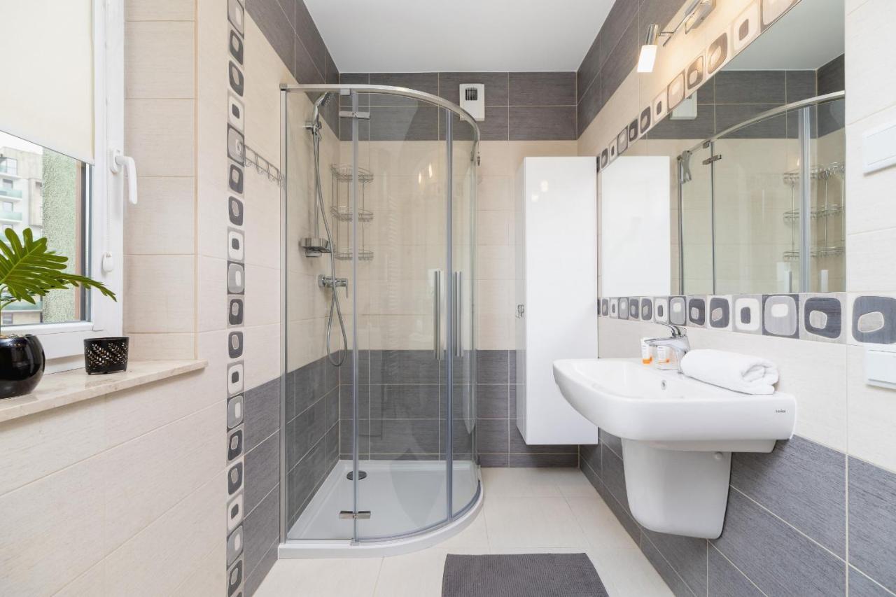 Cystersow Cracow By Renters Apartment Krakau